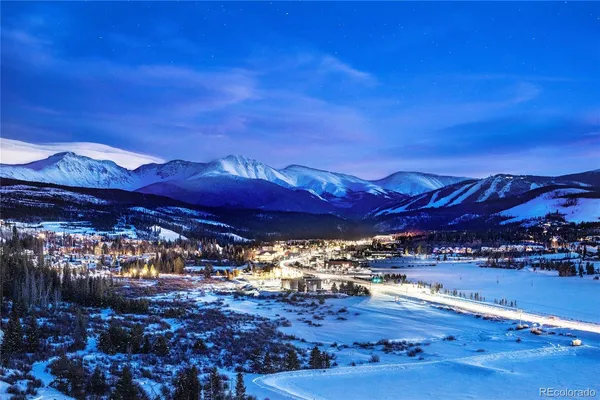 $700,000 | 361 West Meadow Mile, Unit 5, Fraser, CO 80442