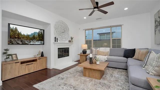 $1,938,000 | 43 Conservancy, Irvine, CA 92618