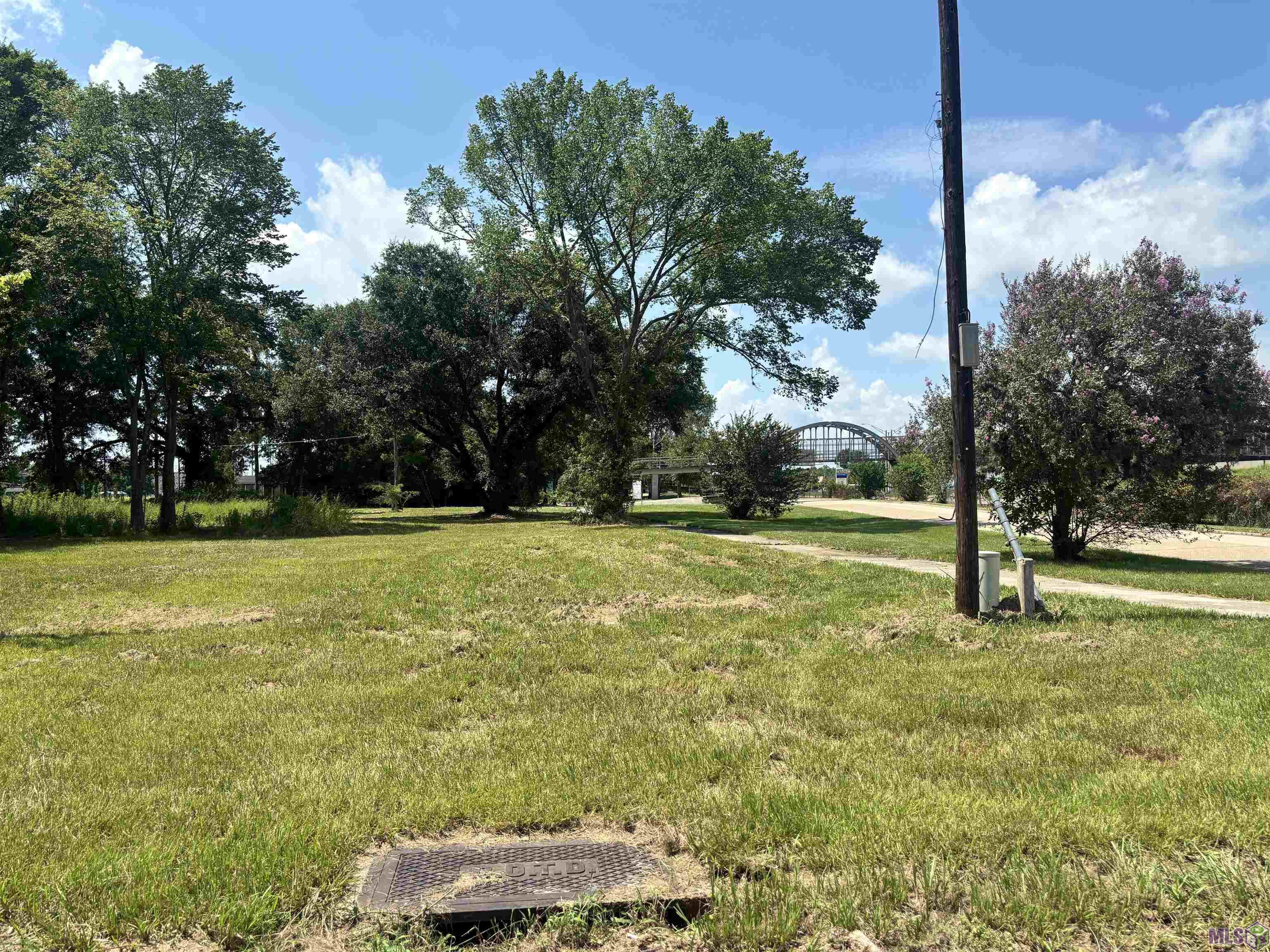 661 Dove Street Baton Rouge, LA 70807 - Photo 1 of 4 Gallery Image 1