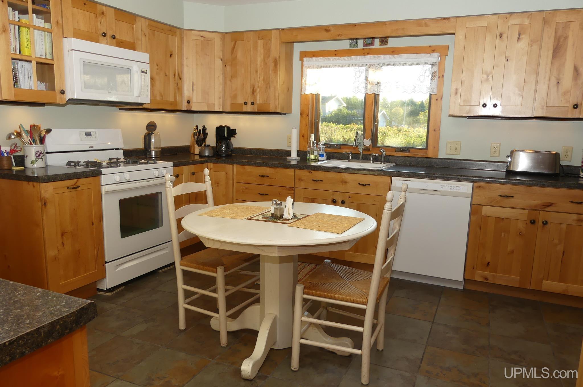 21792 Coast Guard Point Grand Marais, MI 49839 - Photo 32 of 41 Gallery Image 32
