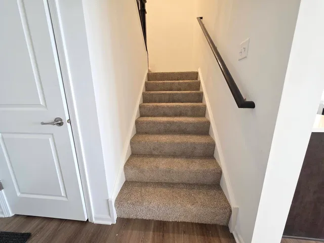 $3,200 | 458 Hathaway Lane, Oswego, IL 60543