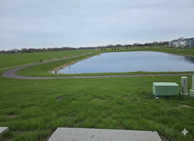 $3,200 | 458 Hathaway Lane, Oswego, IL 60543