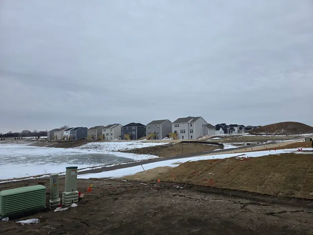 $3,200 | 458 Hathaway Lane, Oswego, IL 60543