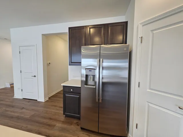 $3,200 | 458 Hathaway Lane, Oswego, IL 60543