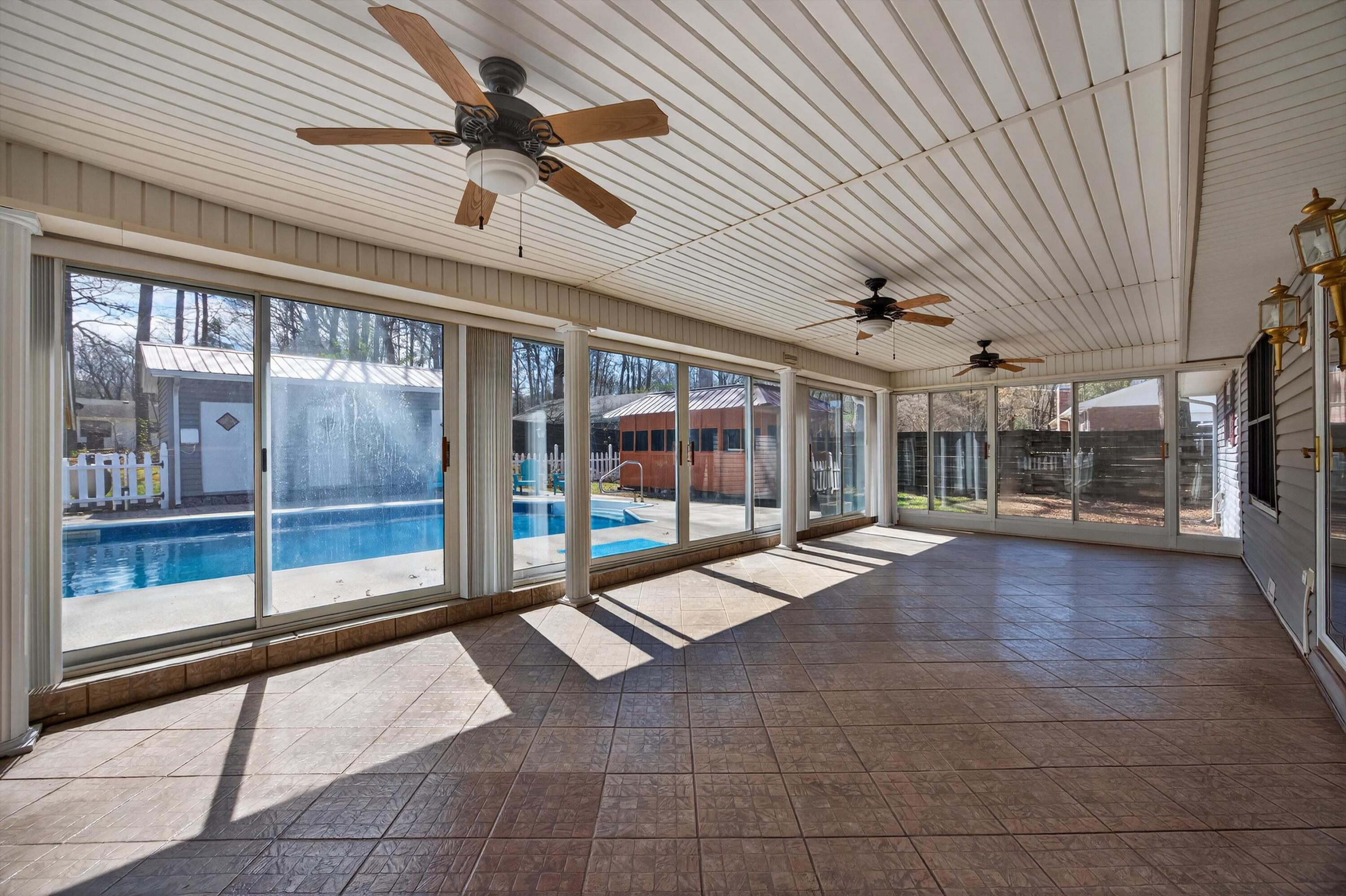 1052 Beaverdale Road Northeast Dalton, GA 30721 - Photo 12 of 42 Howard Sunroom 3