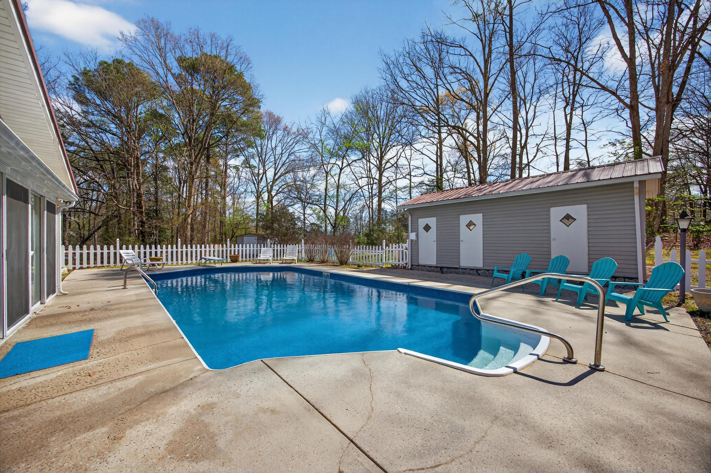 1052 Beaverdale Road Northeast Dalton, GA 30721 - Photo 17 of 42 Pool