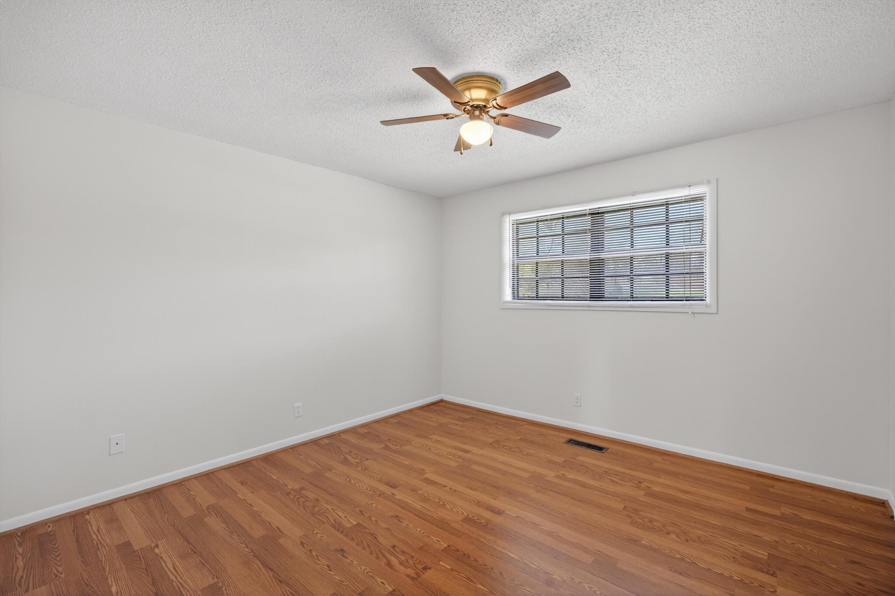 1052 Beaverdale Road Northeast Dalton, GA 30721 - Photo 32 of 42 Bedroom