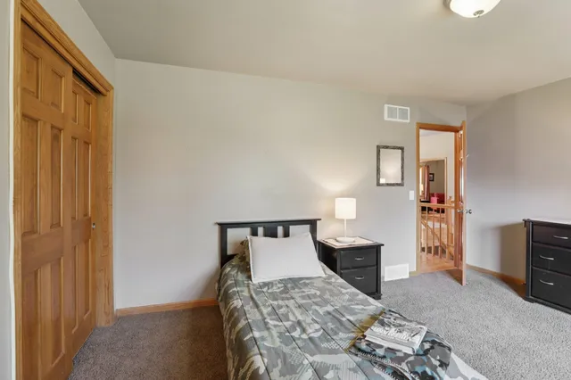 $679,000 | 919 Lochmoore Drive, Waunakee, WI 53597