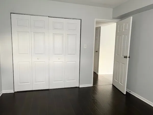 $1,850 | 9430 Bay Colony Drive, Unit 2N, Des Plaines, IL 60016