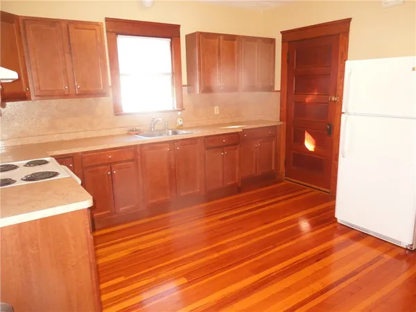 $2,000 | 44 Gentian Avenue, Providence, RI 02908