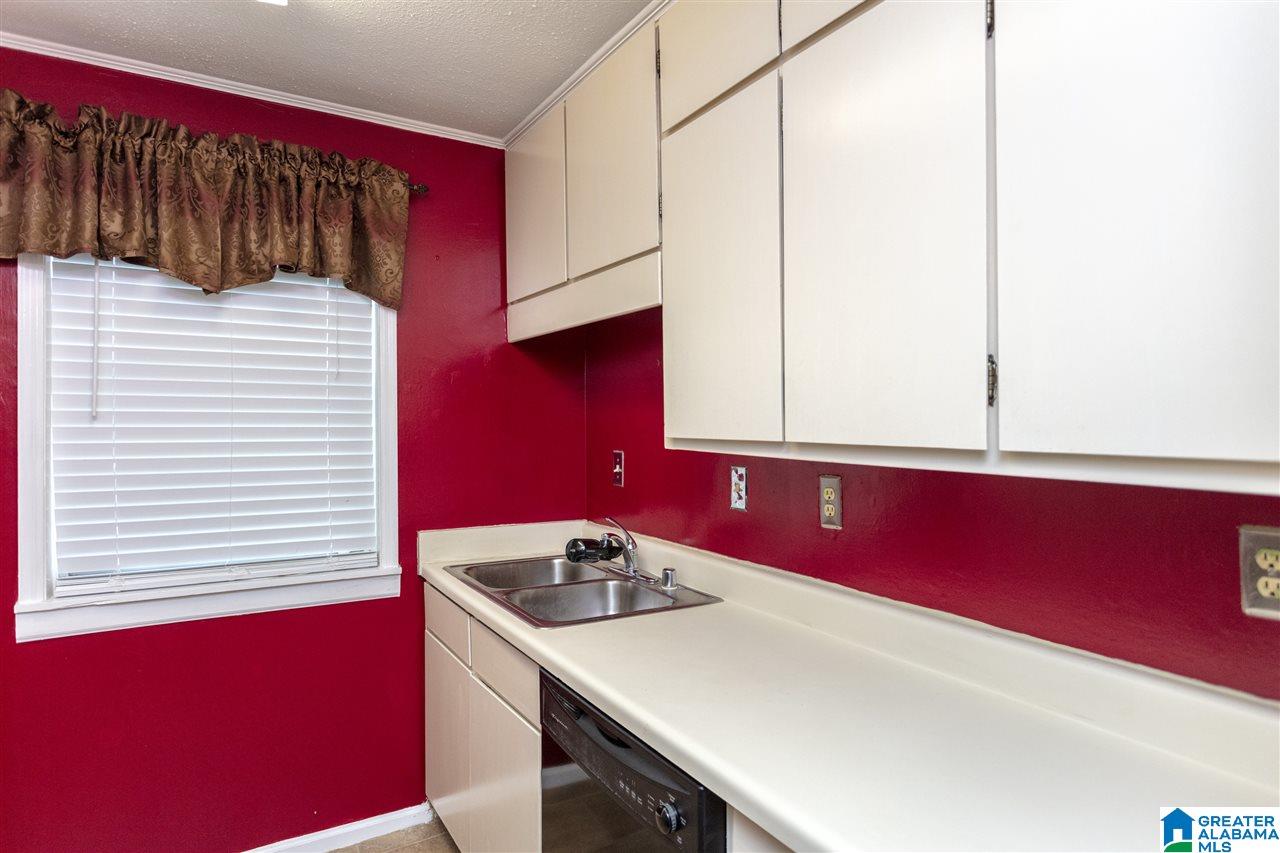 207 Fox Hall Road, Unit 207B Mountain Brook, AL 35213 - Photo 4 of 16