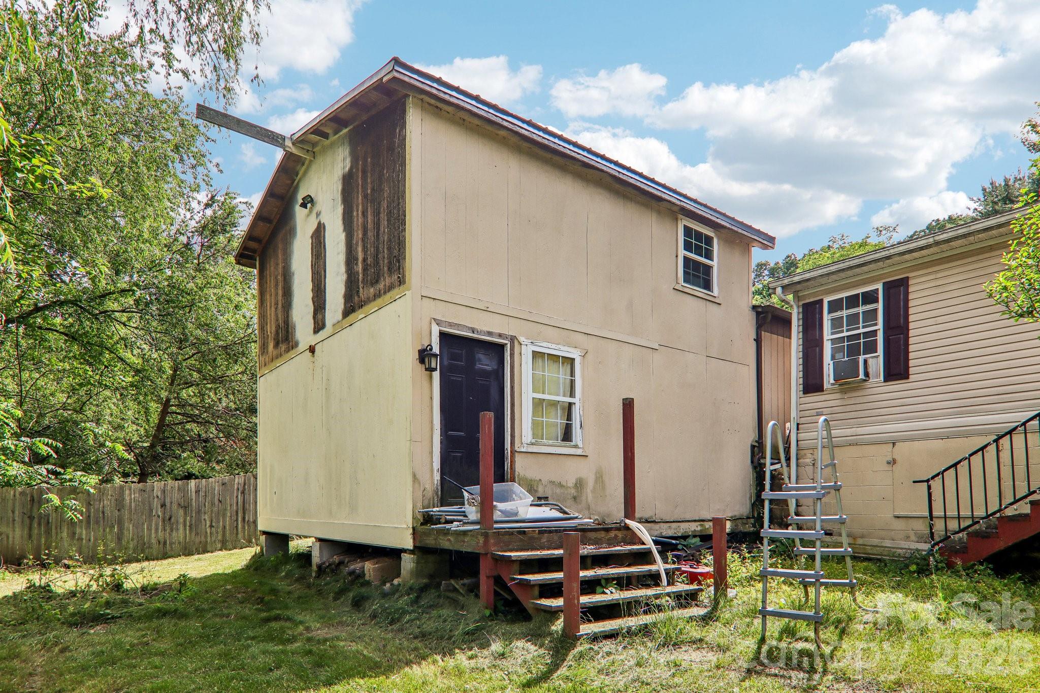 19 Dot Street Clyde, NC 28721 - Photo 17 of 28