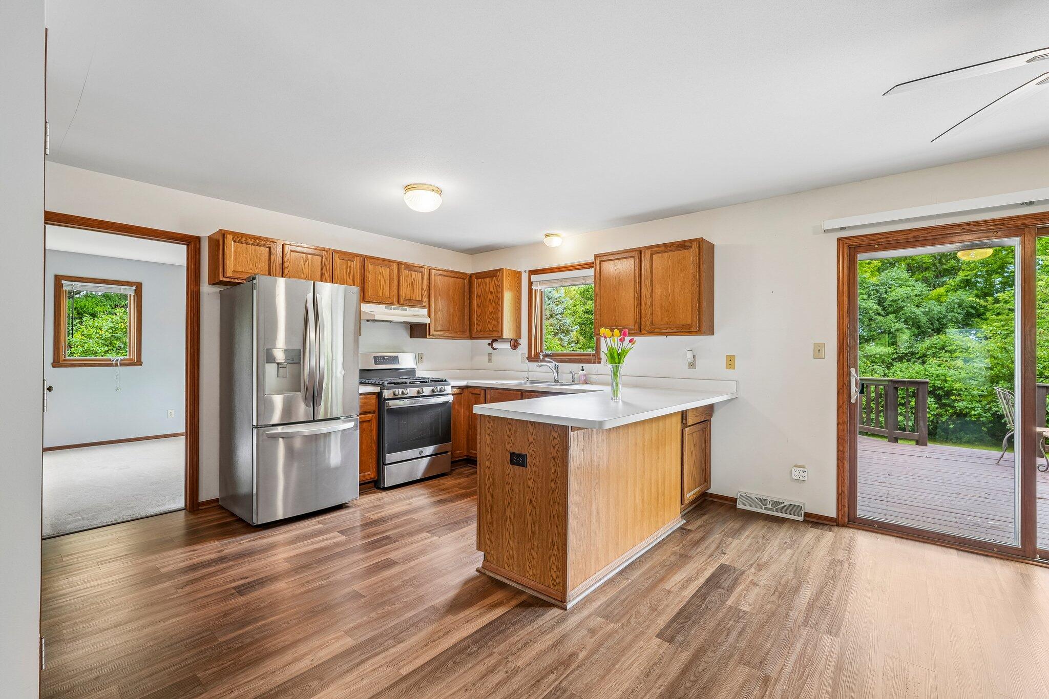 W316-s2825 Roberts Road Waukesha, WI 53188 - Photo 6 of 34 14-web-or-mls-W316S2825 Roberts Rd-S1007