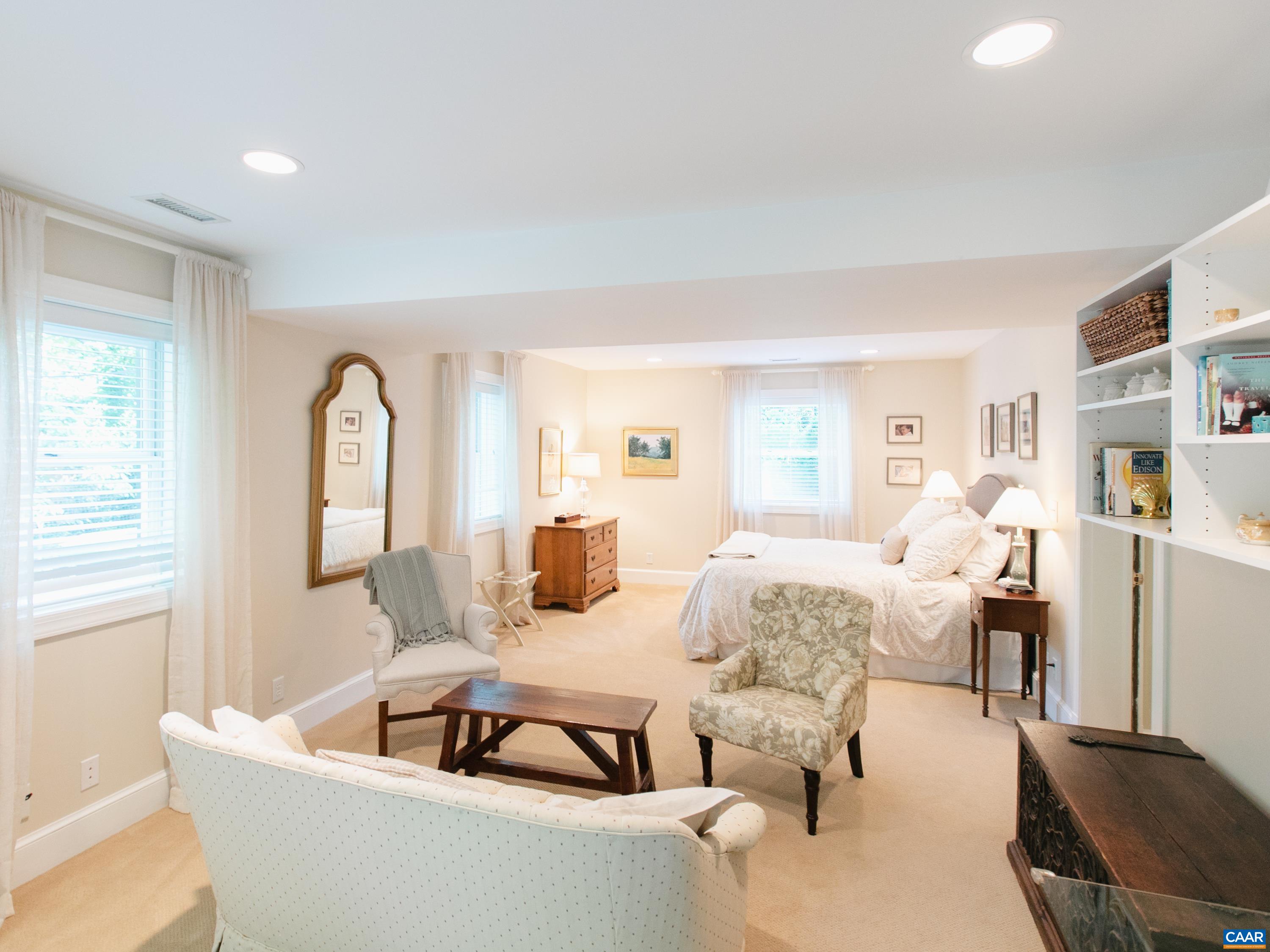 842 Tanglewood Road Charlottesville, VA 22901 - Photo 29 of 41 Gallery Image 29