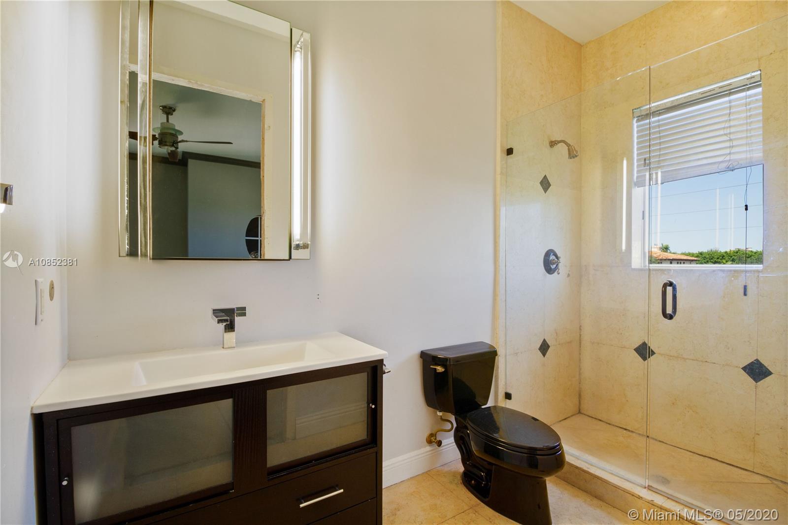 14201 Stirling Road Southwest Ranches, FL 33330 - Photo 43 of 61 Bathroom #2