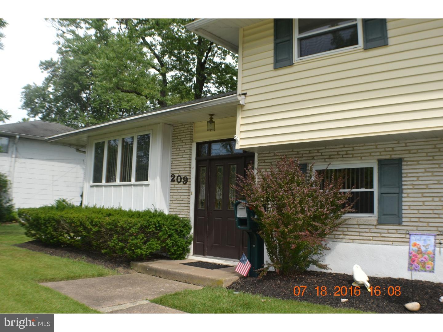 209 Downing Road Somerdale, NJ 08083 - Photo 3 of 11 Exterior