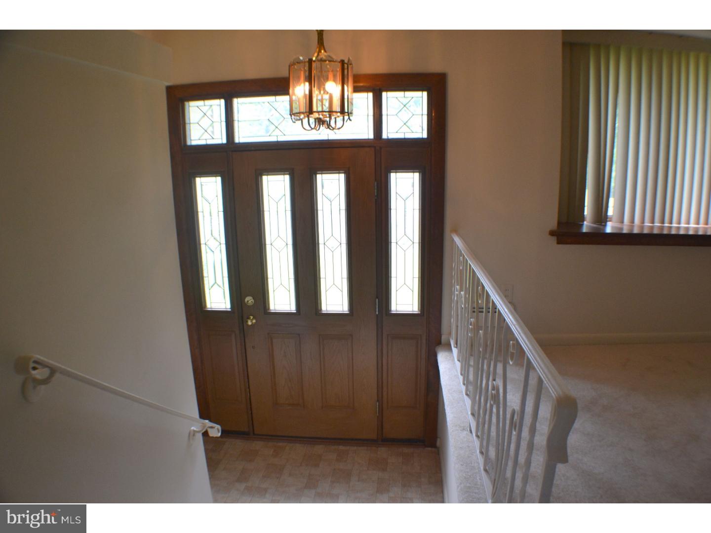 209 Downing Road Somerdale, NJ 08083 - Photo 6 of 11 Foyer