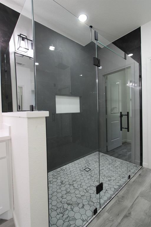 842 White Oak Drive Woodway, TX 76712 - Photo 6 of 12 a bathroom with a shower