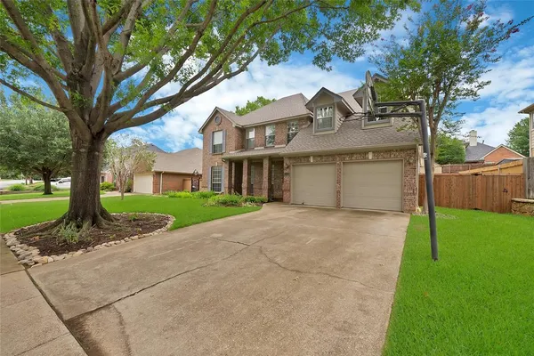 $645,000 | 2129 Brentcove Drive, Grapevine, TX 76051