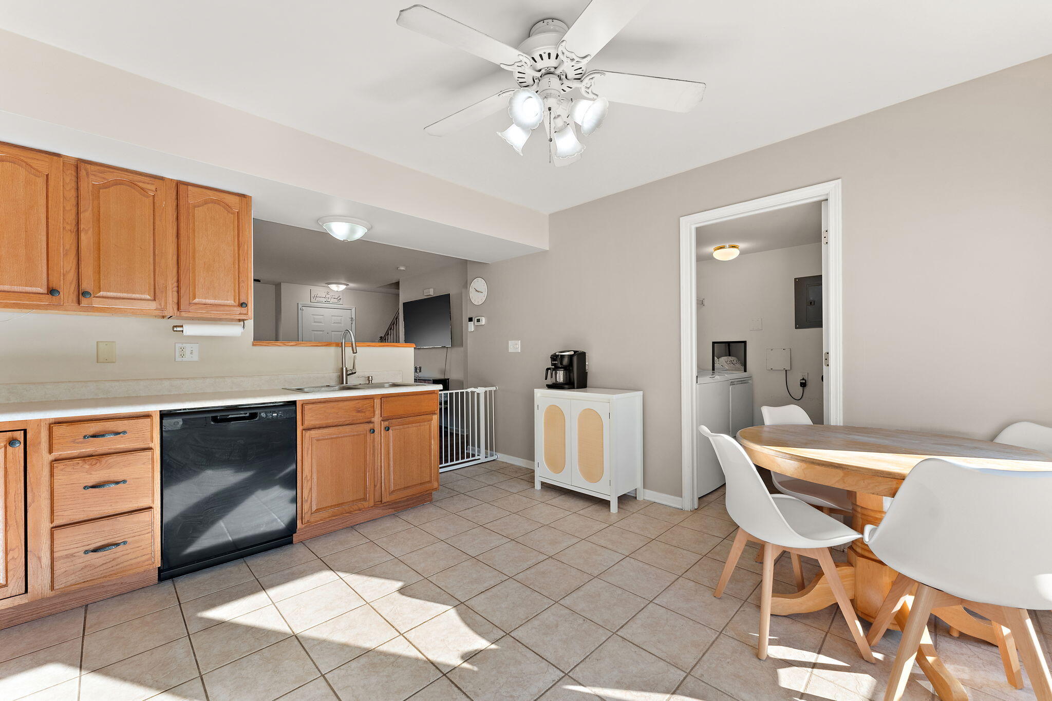 1823 Beech Court Crown Point, IN 46307 - Photo 9 of 19 2048x1365