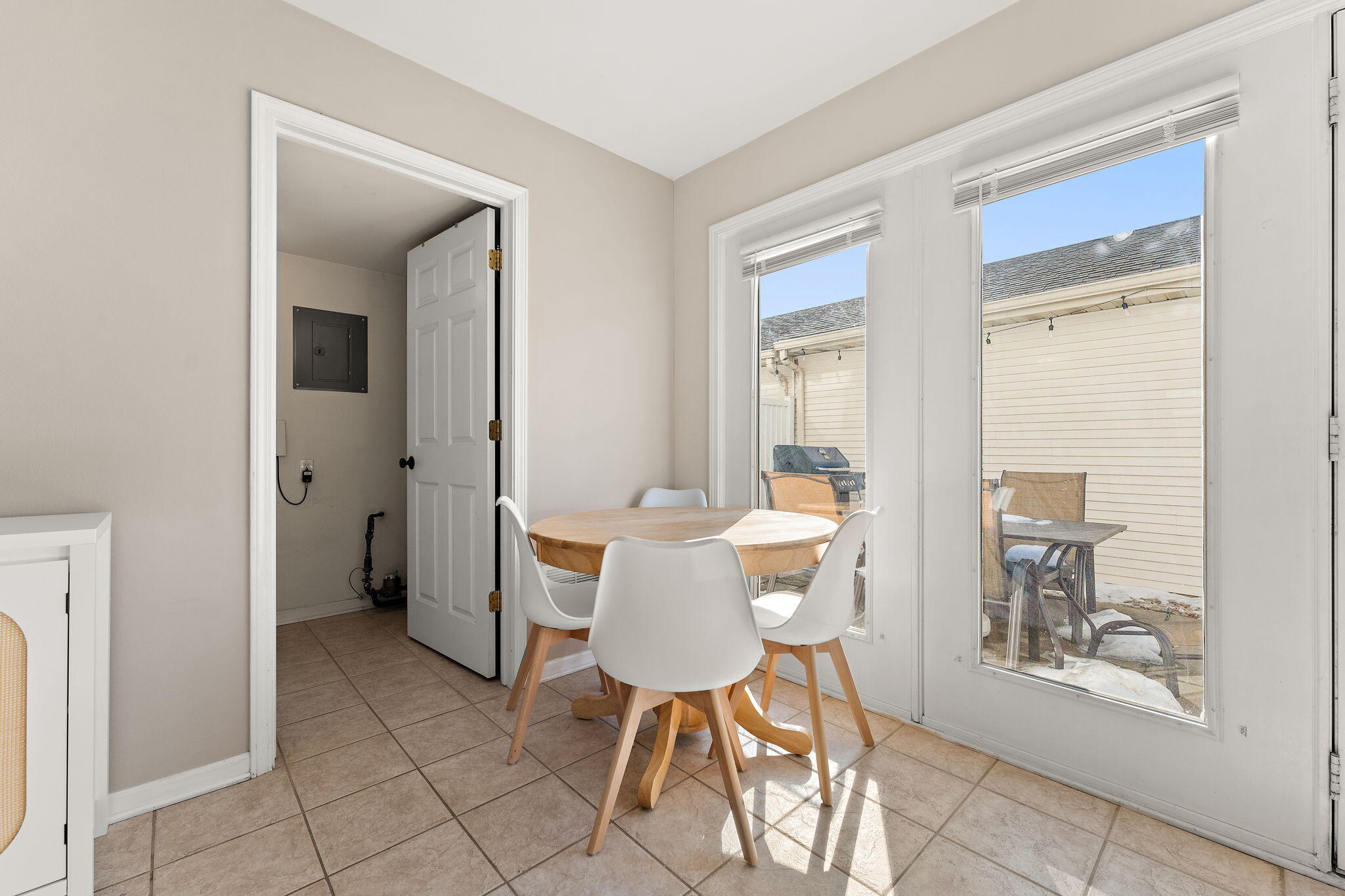 1823 Beech Court Crown Point, IN 46307 - Photo 10 of 19 2048x1365