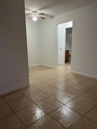 $1,425 | 1001 South M Street, Unit 14, Lake Worth Beach, FL 33460