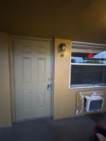 $1,425 | 1001 South M Street, Unit 14, Lake Worth Beach, FL 33460