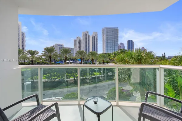 $4,850 | 19370 Collins Avenue, Unit 321, Sunny Isles Beach, FL 33160