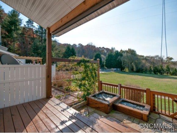 9 Bridgestone Road Swannanoa, NC 28778 - Photo 14 of 16 Gallery Image 14