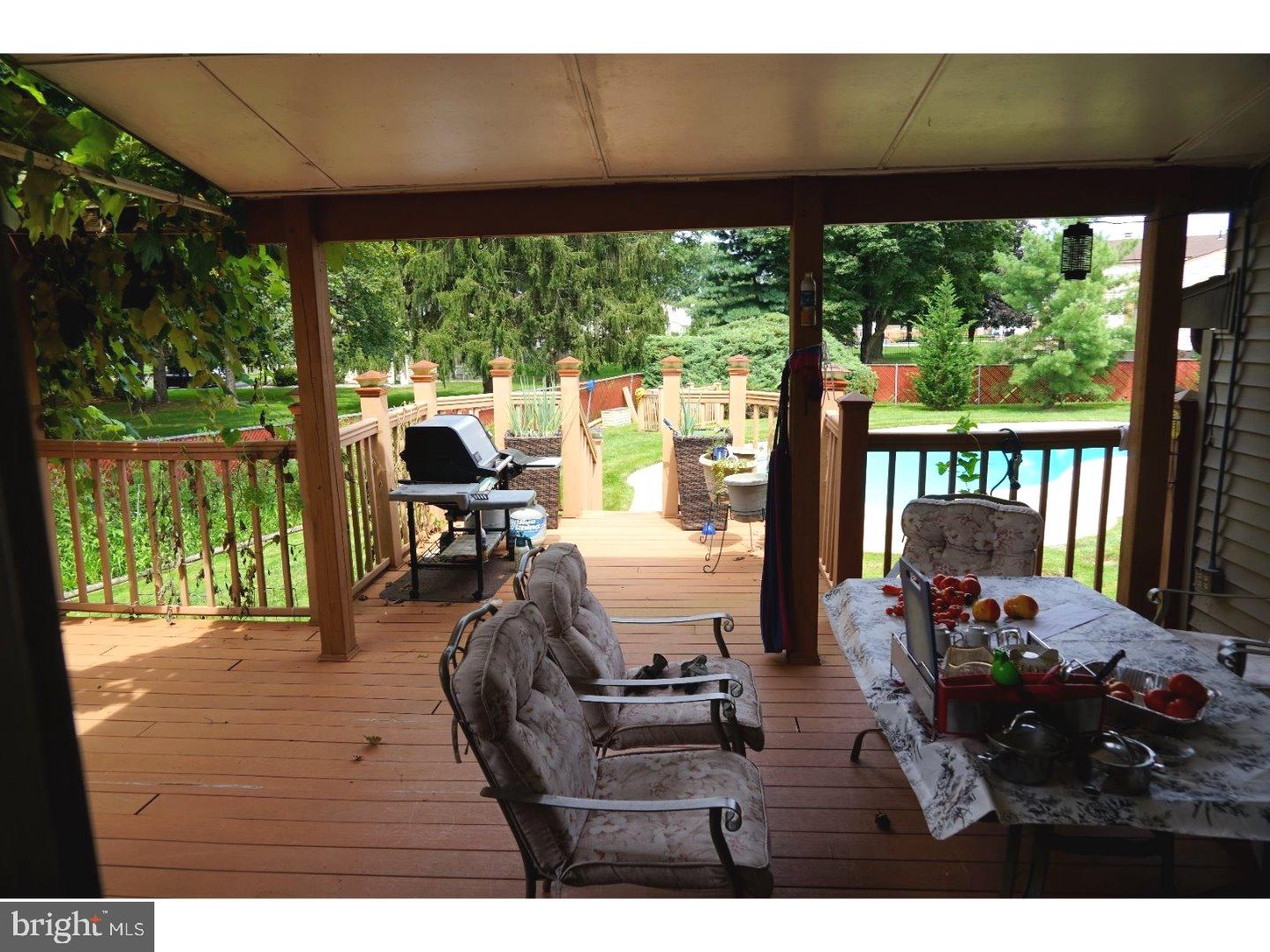 39 Tulip Road Holland, PA 18966 - Photo 15 of 18 Patio