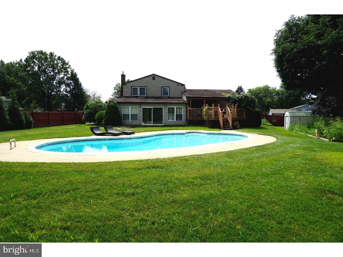 39 Tulip Road Holland, PA 18966 - Photo 17 of 18 Pool