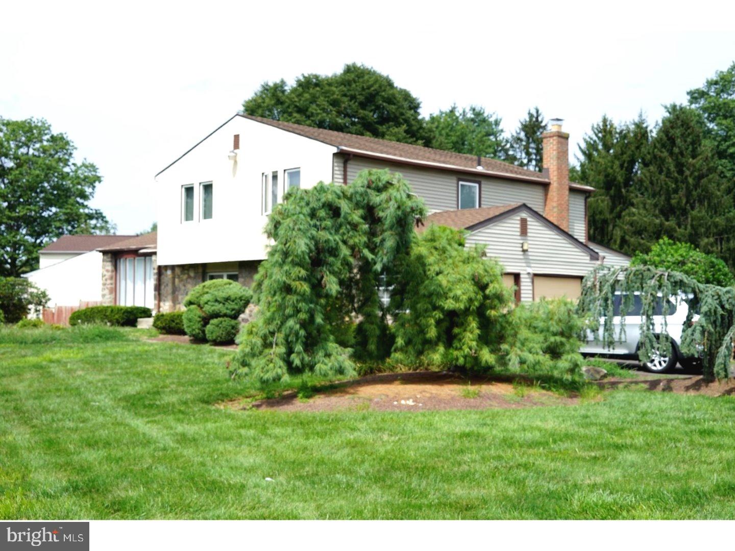 39 Tulip Road Holland, PA 18966 - Photo 18 of 18 Exterior Side