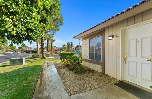 $1,900 | 82075 Country Club Drive, Unit 52, Indio, CA 92201