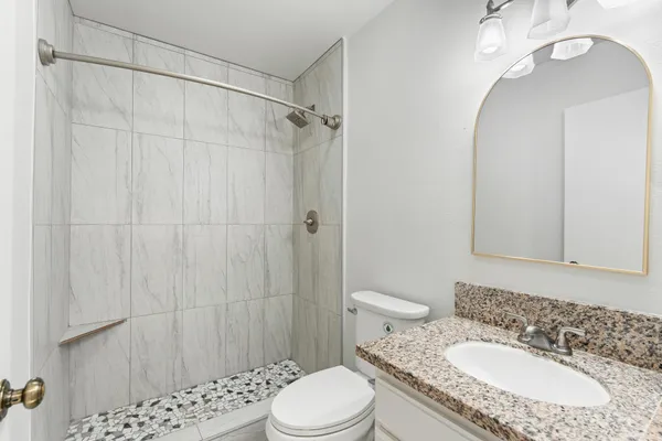 $1,900 | 82075 Country Club Drive, Unit 52, Indio, CA 92201