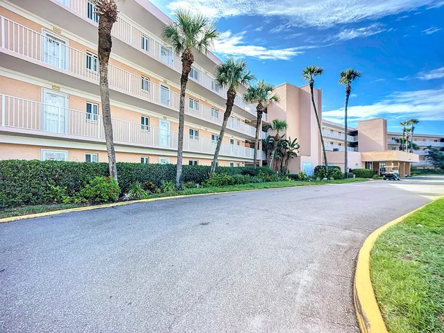 $429,999 | 4 Ocean Trace Road, Unit 124, St. Augustine, FL 32080