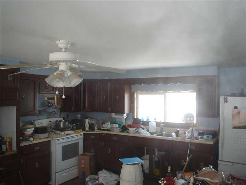 236 Ridge Road Monmouth, ME 04259 - Photo 7 of 10 Kitchen.