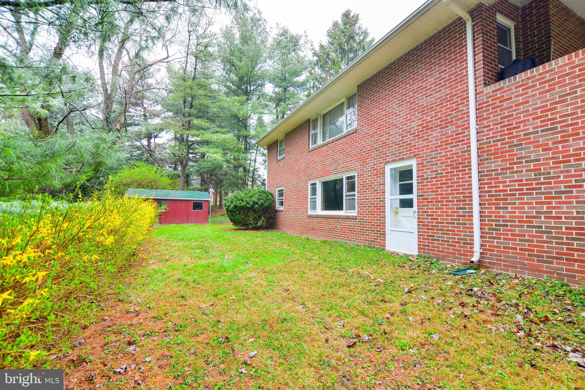 6914 North Clifton Road Frederick, MD 21702 - Photo 45 of 50 Walkout from lower level to backyard