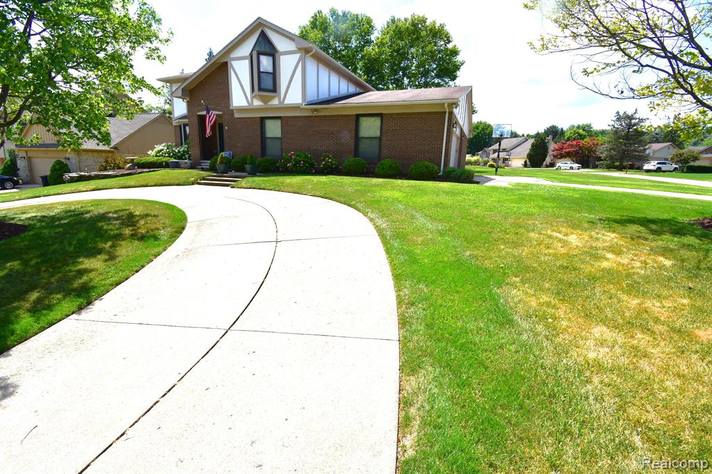 439 Shellbourne Drive Rochester Hills, MI 48309 - Photo 58 of 60