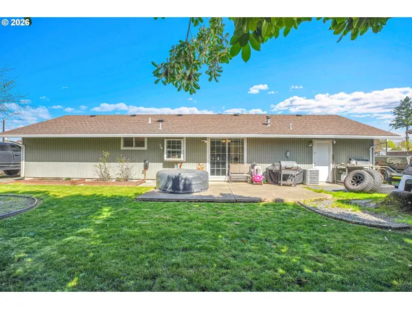 $399,900 | 1334 Northeast 22nd Street, Gresham, OR 97030