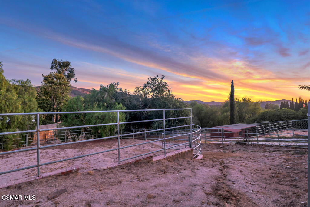 1506 Rambling Road Simi Valley, CA 93065 - Photo 34 of 79 Equestrian Space
