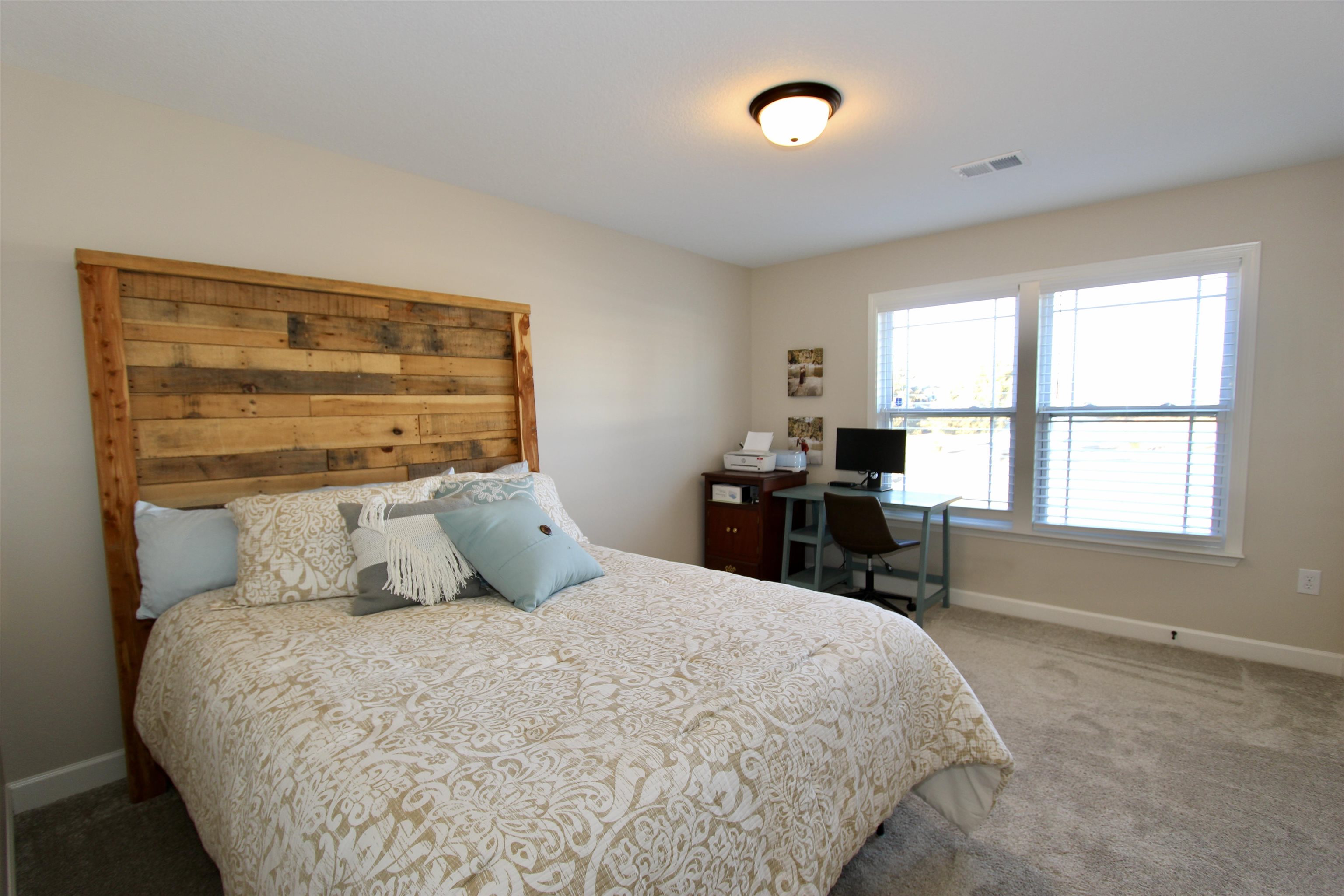 1020 Gibbs Road Wellford, SC 29385 - Photo 18 of 24