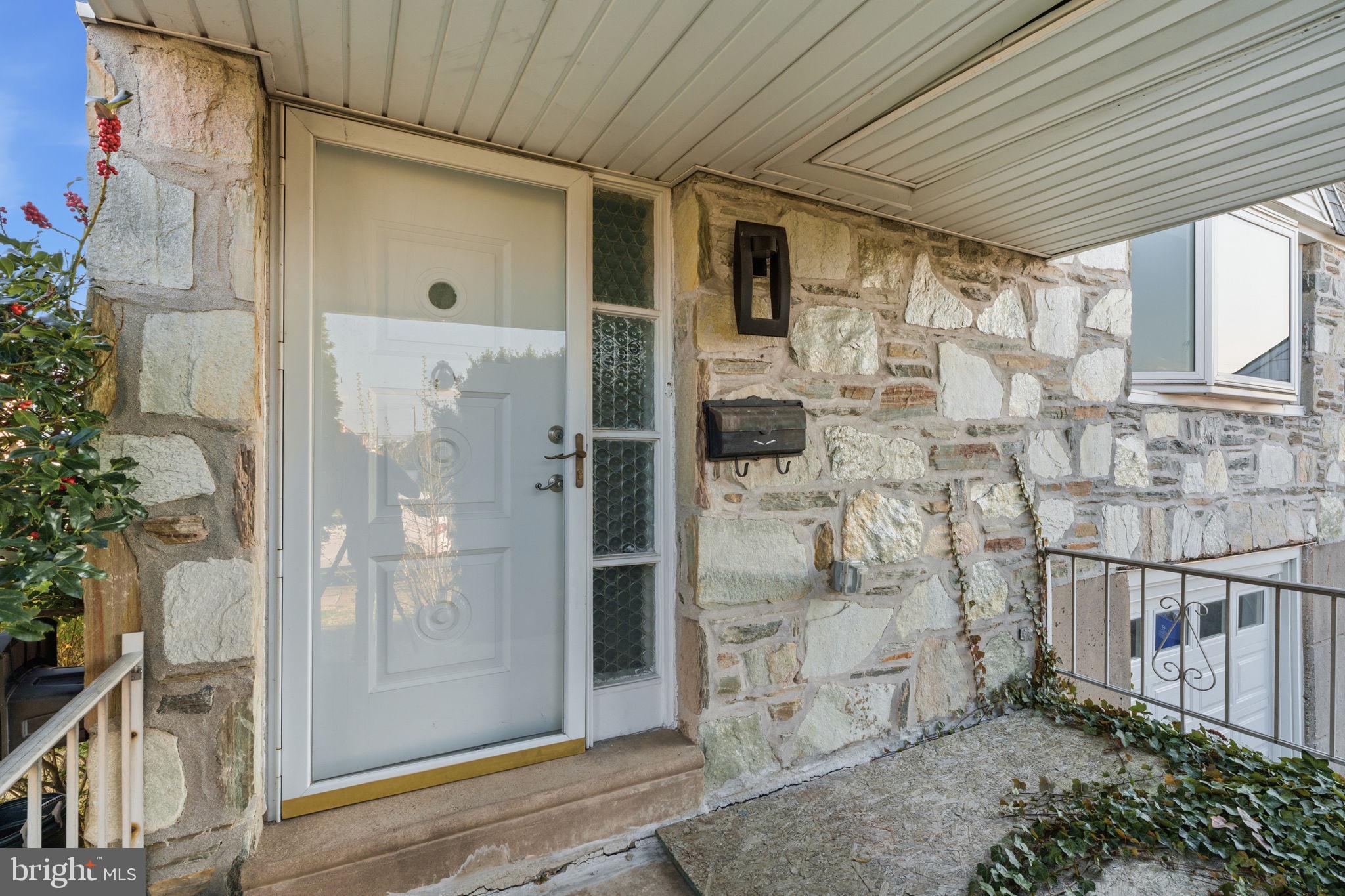 1944 Morrell Street Philadelphia, PA 19115 - Photo 3 of 44