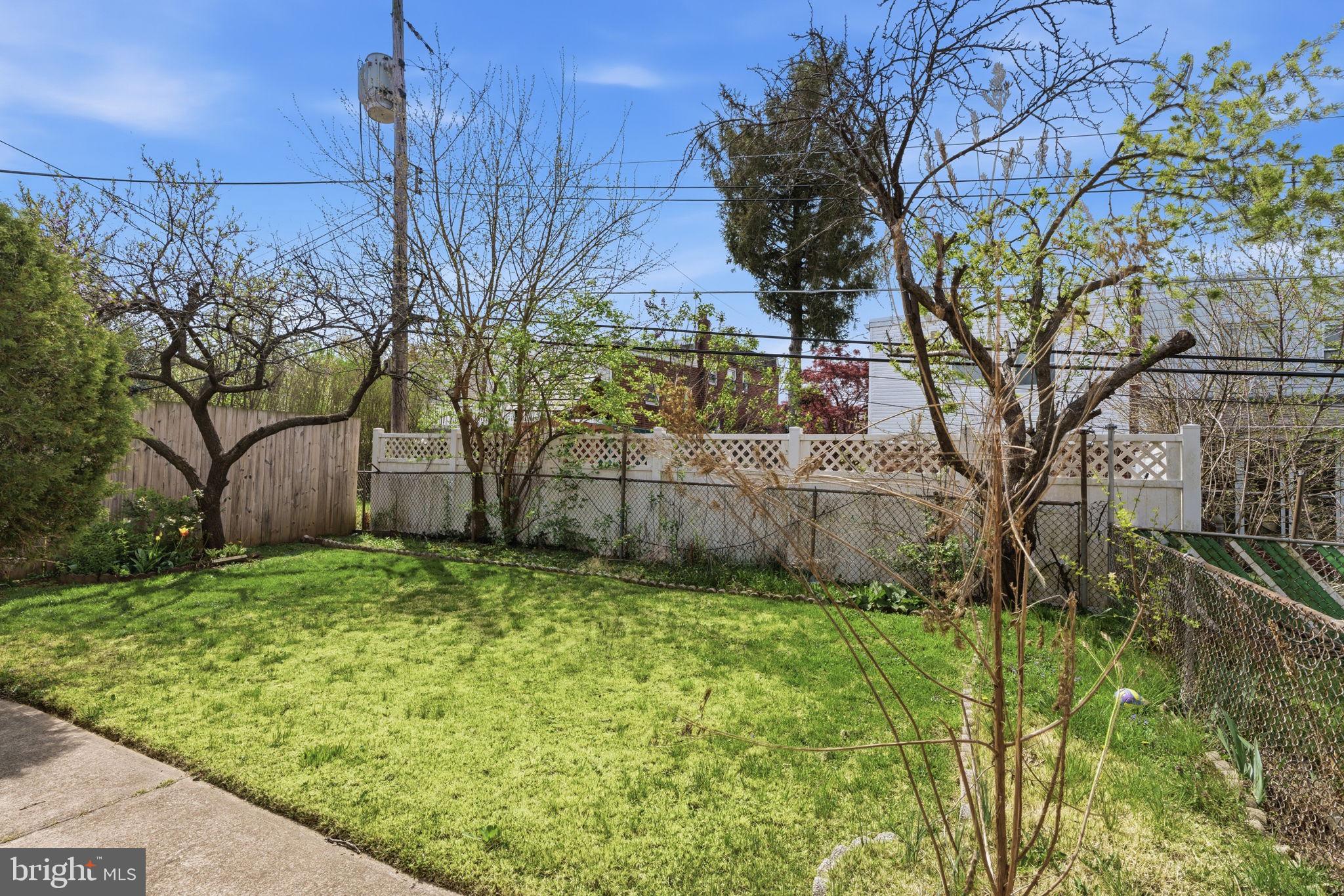 1944 Morrell Street Philadelphia, PA 19115 - Photo 41 of 44