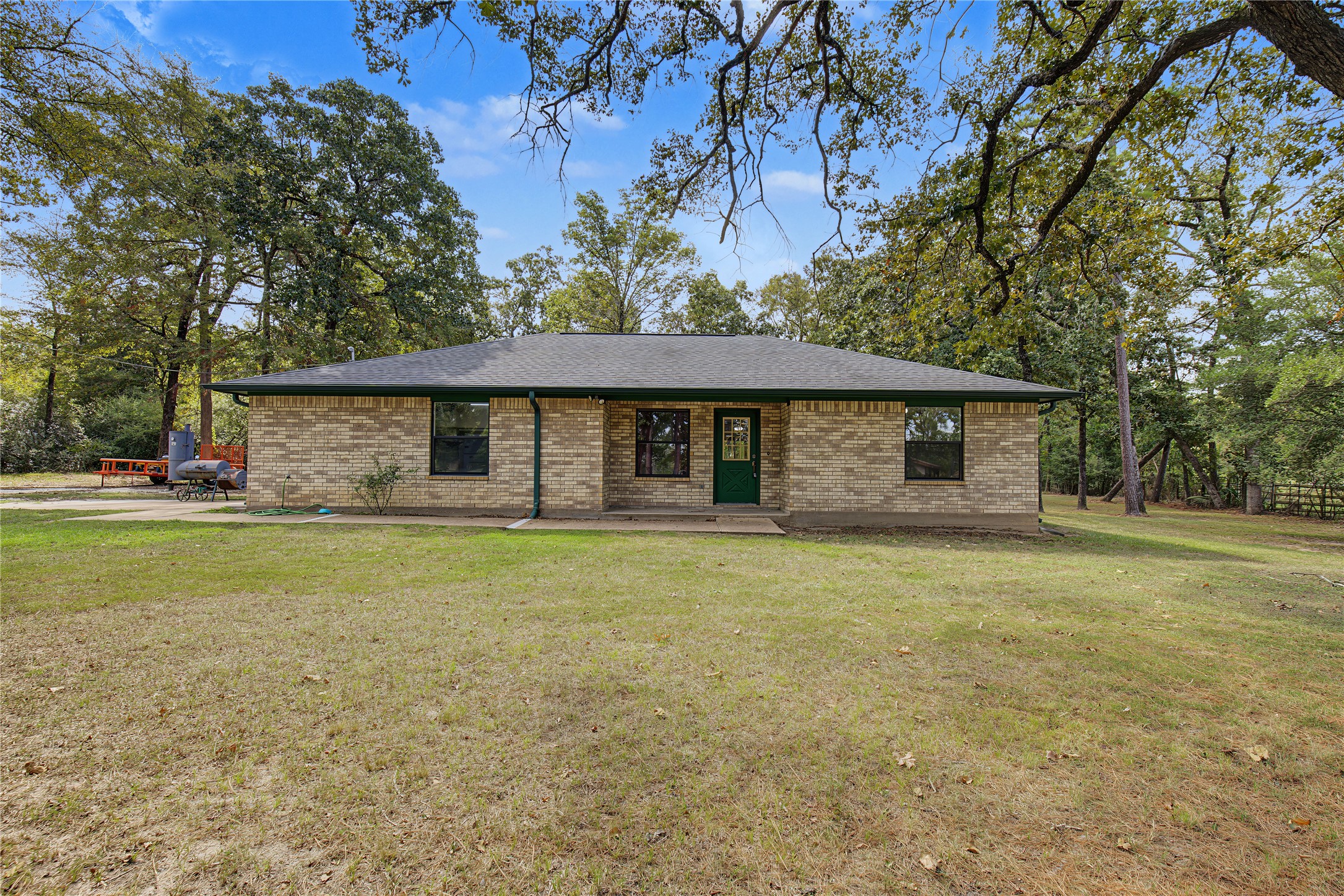 98 Lee Wood Road Huntsville, TX 77320 - Photo 1 of 39 Gallery Image 1