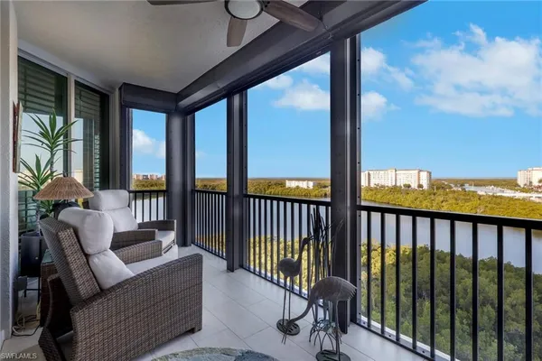 $4,950 | 420 Cove Tower Drive, Unit 802, Naples, FL 34110