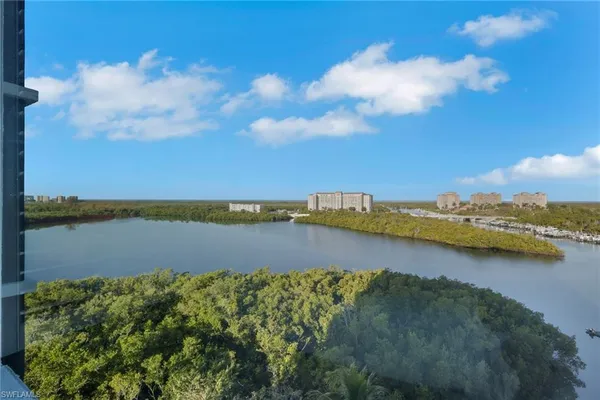 $4,950 | 420 Cove Tower Drive, Unit 802, Naples, FL 34110