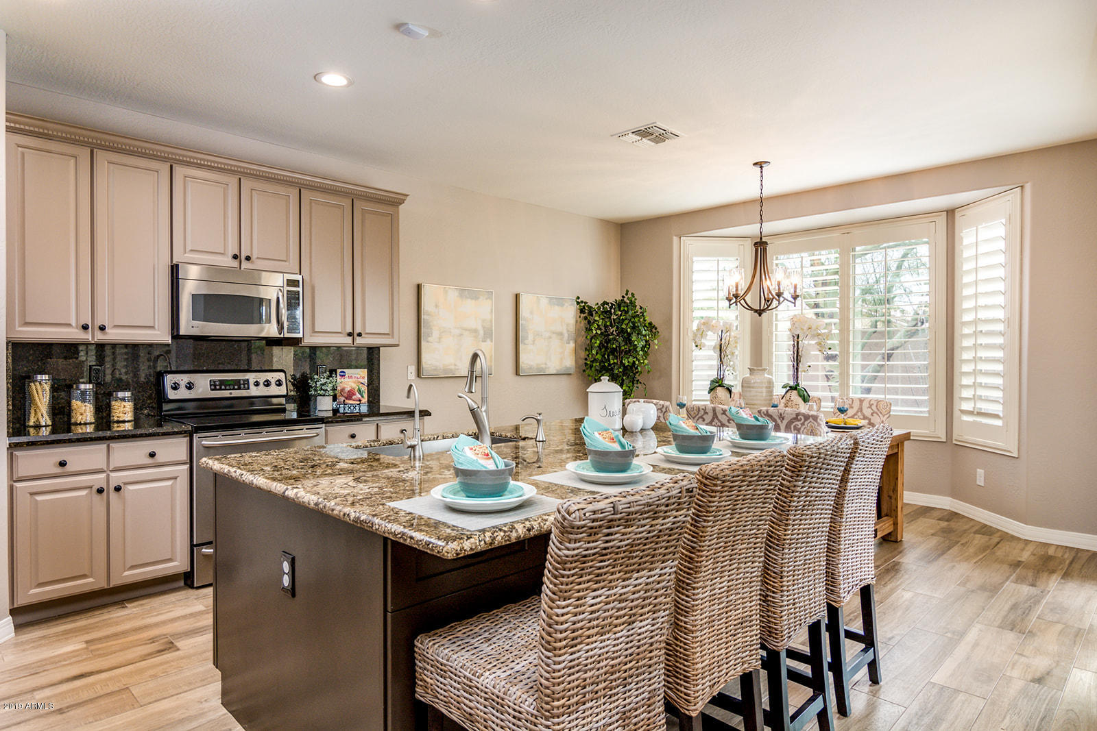 3253 East Blue Ridge Way Gilbert, AZ 85298 - Photo 8 of 32 Custom Built Island