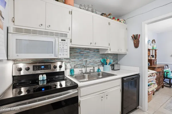 $195,000 | 2100 West Beach Drive, Unit D101, Panama City, FL 32401