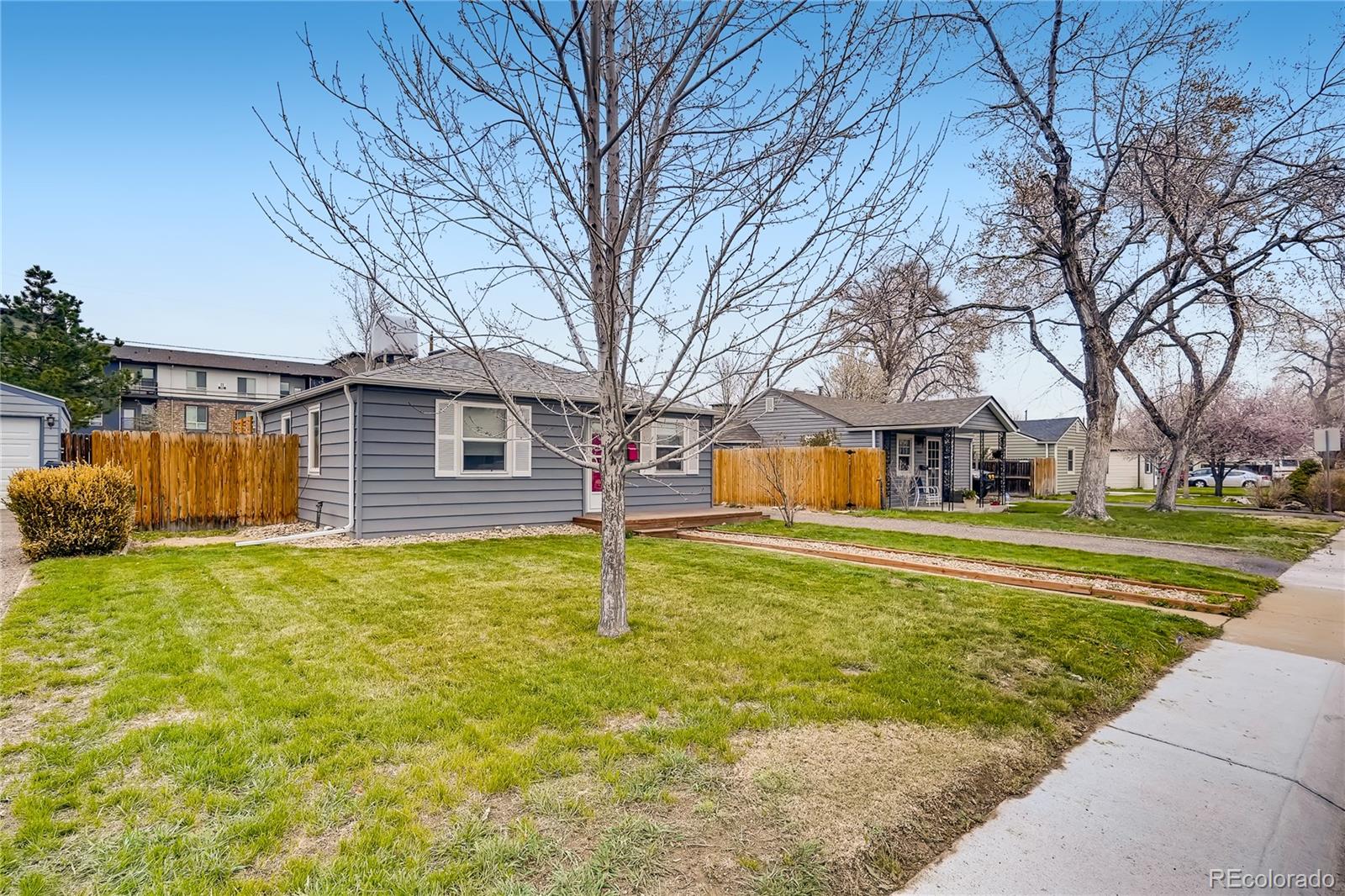 6829 Reno Drive Arvada, CO 80002 - Photo 3 of 26
