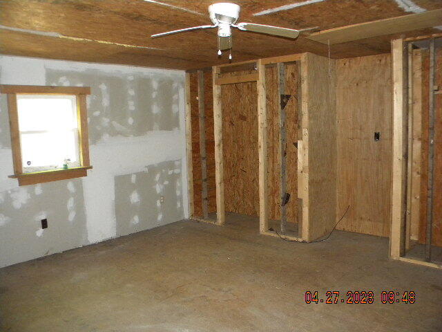 135 Aps Knob Road New Castle, VA 24127 - Photo 9 of 12 APSKNOBAPRIL27 (14)